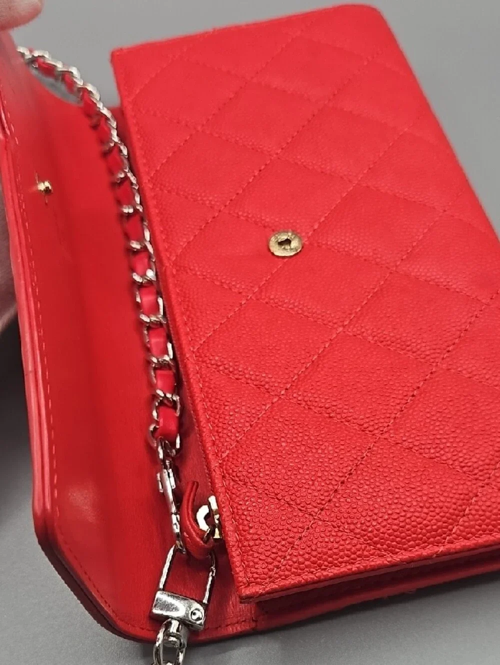 ❤️Caviar Quilted Large Filigree Gusset Flap Wallet Red❤️